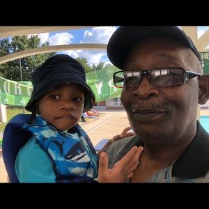 Meet your Posher, Rodney a